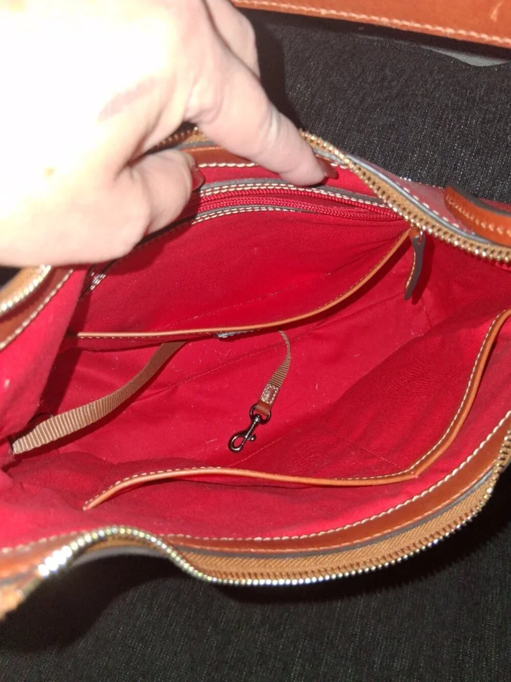 Dooney & Bourke HOBO bag